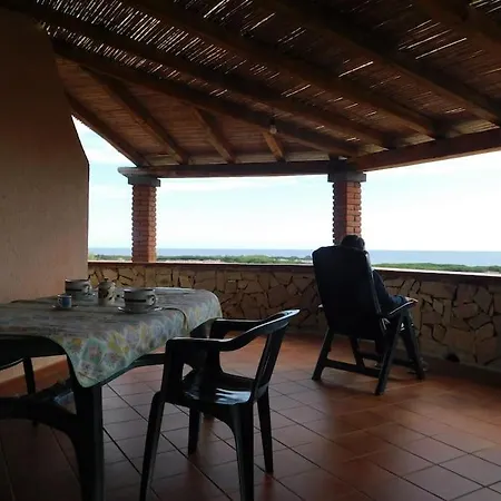 Panoramic , 600m From The Beach, Ferienhaus
